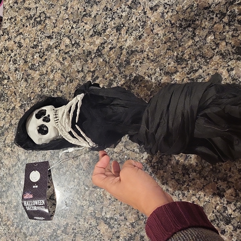 The Gothic Collection Lighted Up REAPER new with tags 35.5 inches